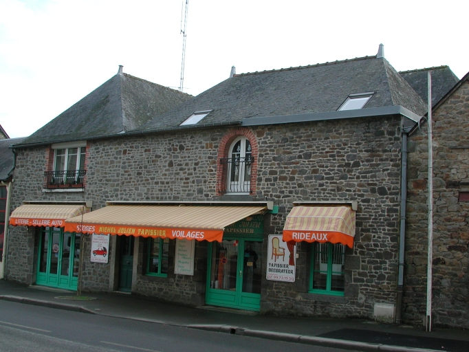 Édifice commercial (?), 4 boulevard Mail (Combourg)