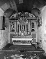 Autel, retable, tabernacle, baldaquin, gradin (2, maître-autel, autel tombeau, retable à panneau compartimenté), chapelle Saint-They (Cléden-Cap-Sizun)